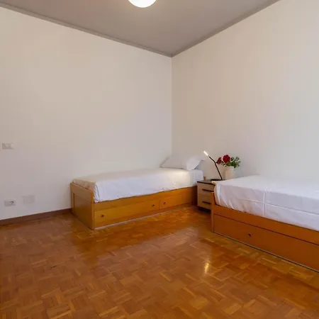 Mamma Ciccia - Casa Imperia アパート マンデッロ・デル・ラーリオ